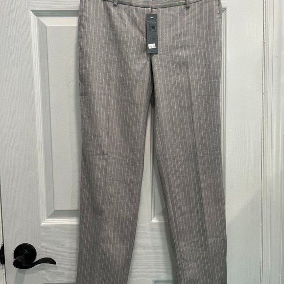 BNWT Ann Taylor Straight Leg Pant In Farrow Stripe - Picture 2 of 7